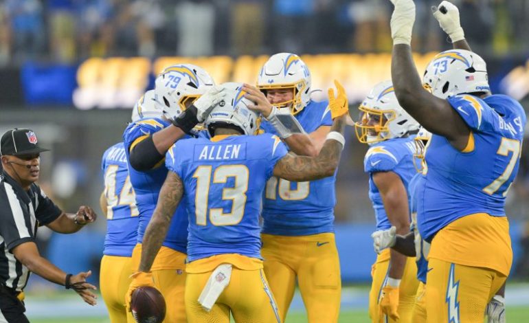  Winners and losers from Chargers’ dominant win vs. Steelers