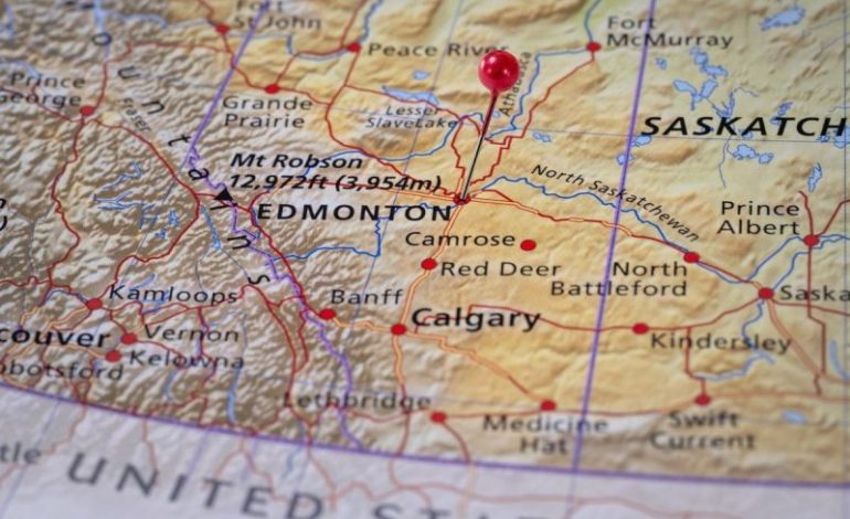  Canada-Alberta Pact: Boosting Oil Exports and Clean Energy